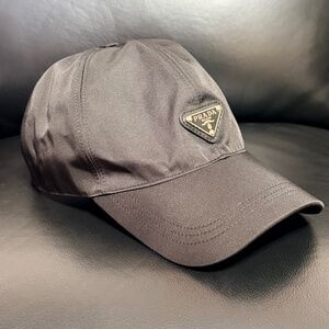 NEW UNISEX PRADA BLACK RE-NYLON BASEBALL CAP ONE SIZE